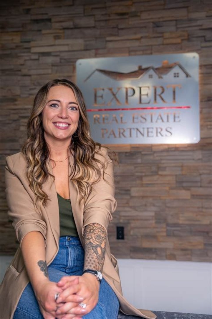 Carla Hogendyk | Expert Real Estate Agent