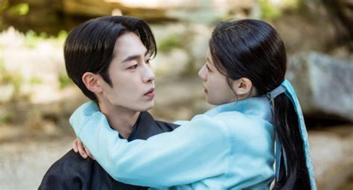 Descubriendo A La Esposa De Jang Hyuk: ¿Quién Es Y Qué La Hace Especial?